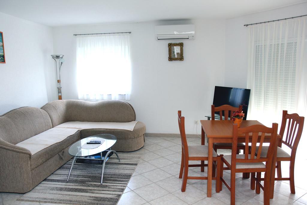 Apartments Kata Biograd Na Moru Eksteriør bilde
